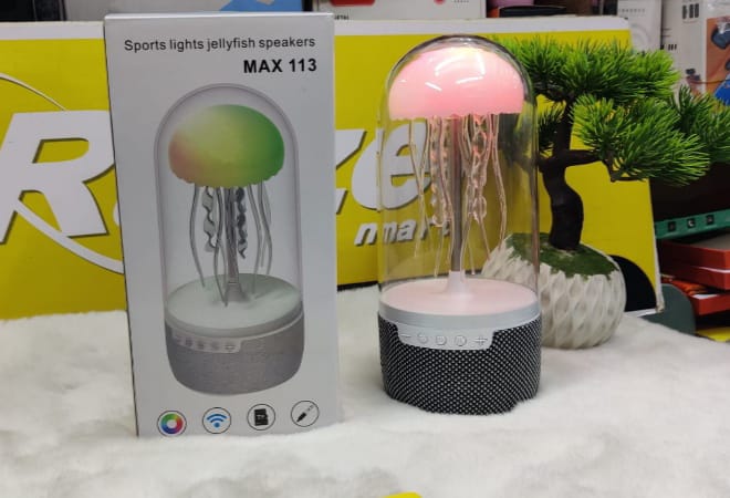 Creative Bluetooth Jellyfish Speaker with Colorful Octopus Lights - Image 2